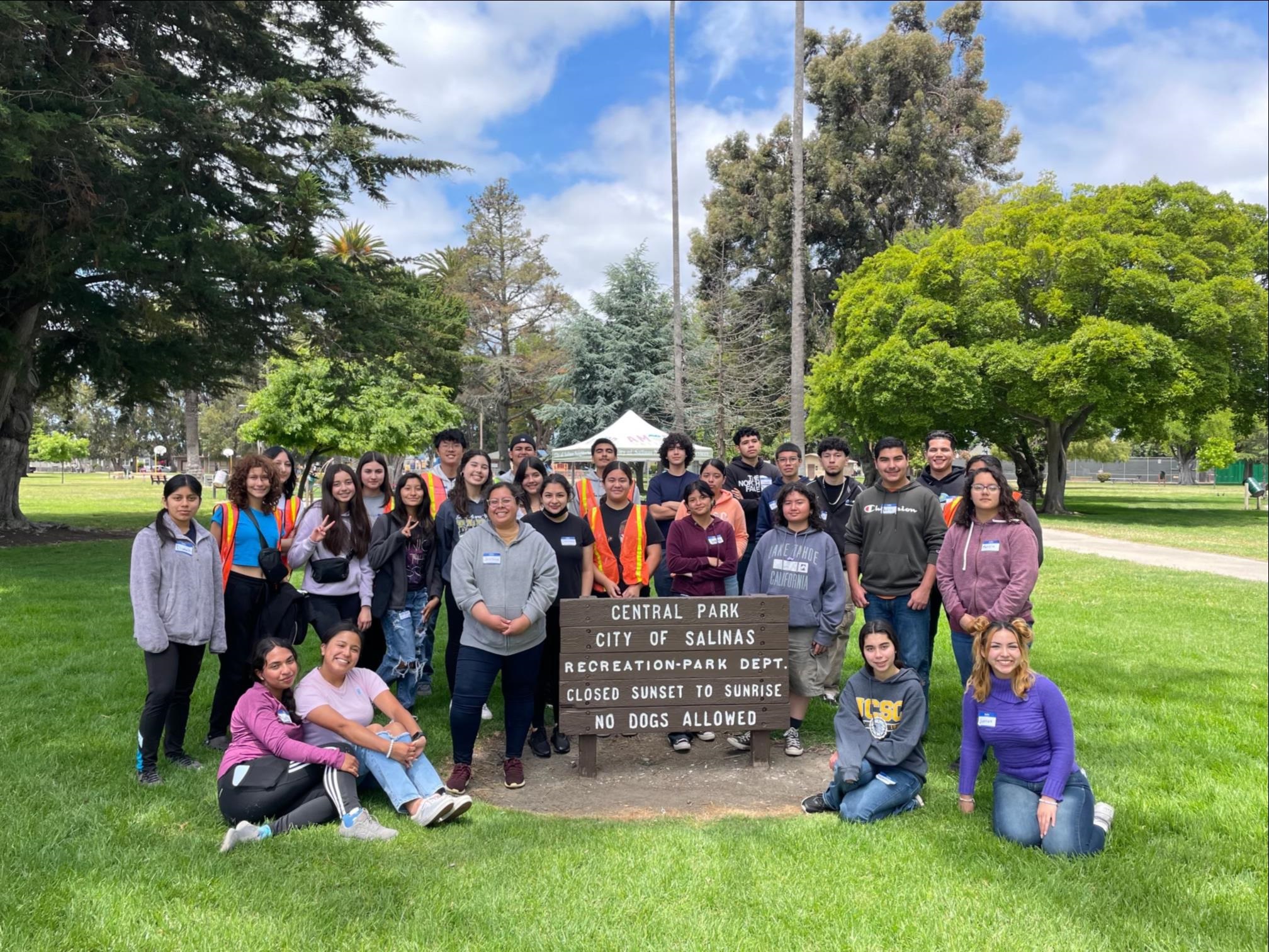 Camp Amor Salinas Group Pic 2023.jpg