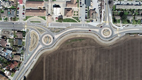 Boronda-Rd-at-Mckinnon-Roundabout.jpg