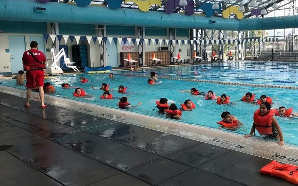 Salinas Aquatic Center swimming pool